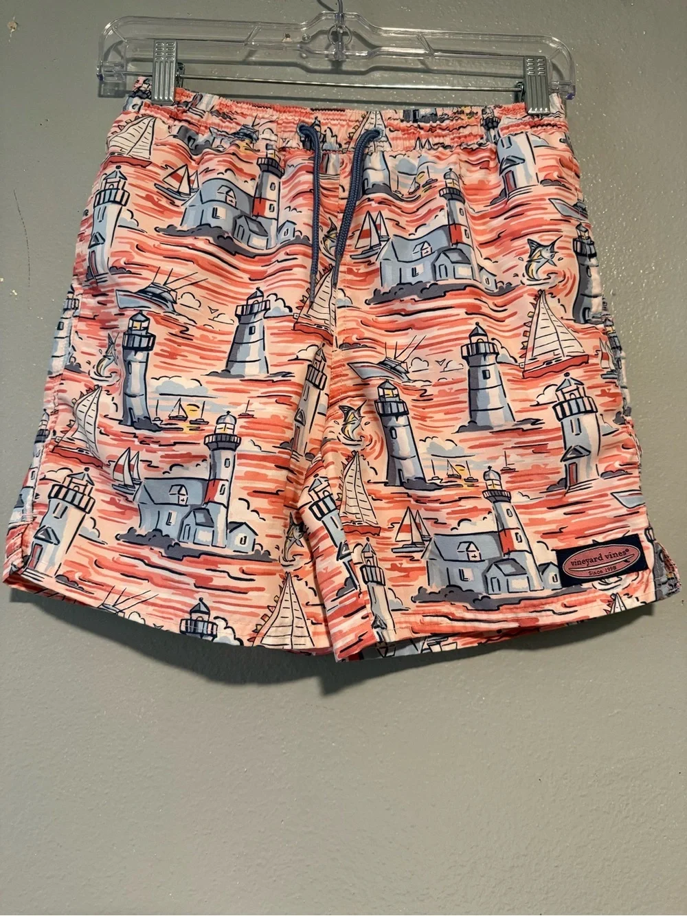 Vineyard Vines  boys swim short size S (8-10) -coral & blue color-